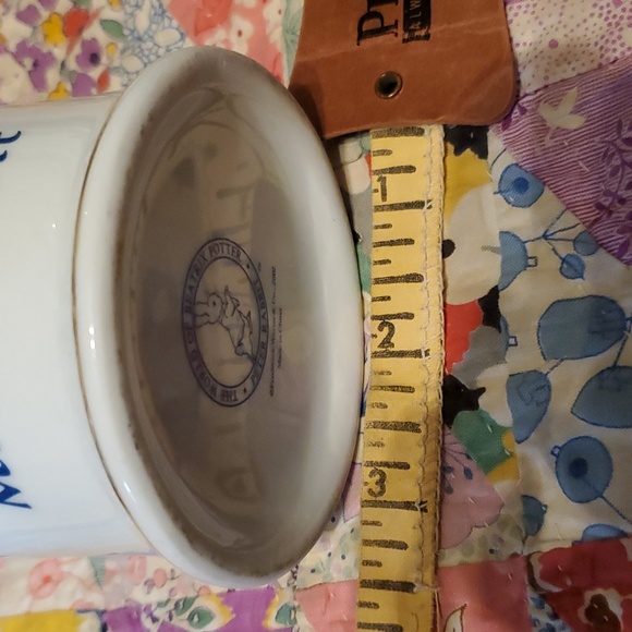 2002 ceramic Easter  basket with Mrs Rabbit - Picture 6 of 10